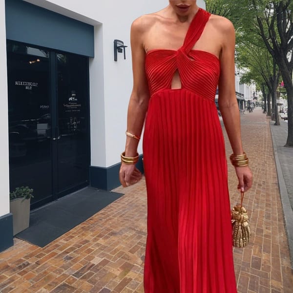 bf6e5c5a-c1ac-4b6b-8e93-d4adf8a39a8a.jpg Dignified Sleeveless Dress