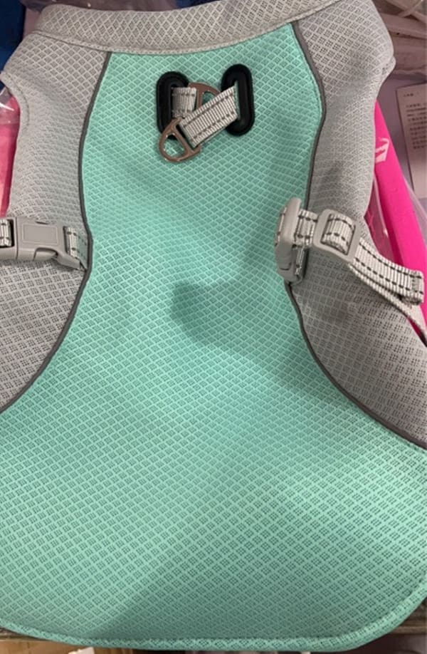 34d8a16a-edd5-40a7-bf32-35059470f94d.jpg Summer Pet Cooling Vest